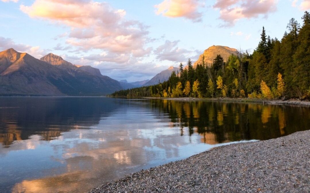 Why Visit The Colored Pebbles Of Montana’s Lake MacDonald